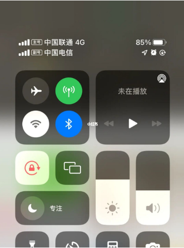 和田苹果手机维修分享iPhone双卡信号解决办法 