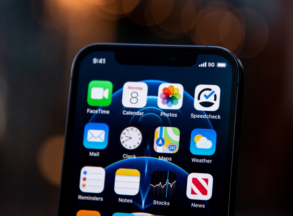 和田苹果手机维修分享为什么 iPhone 12 在冬季会自动关机 