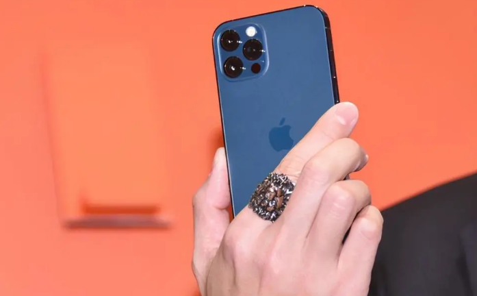 和田苹果手机维修分享iPhone12系列重启方法教程 